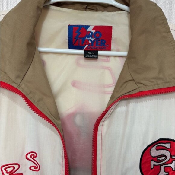 *Rare find* Vintage 90's 49ers Pro Player Daniel Young NFL Puffer Jacket (L) - Picture 3 of 12